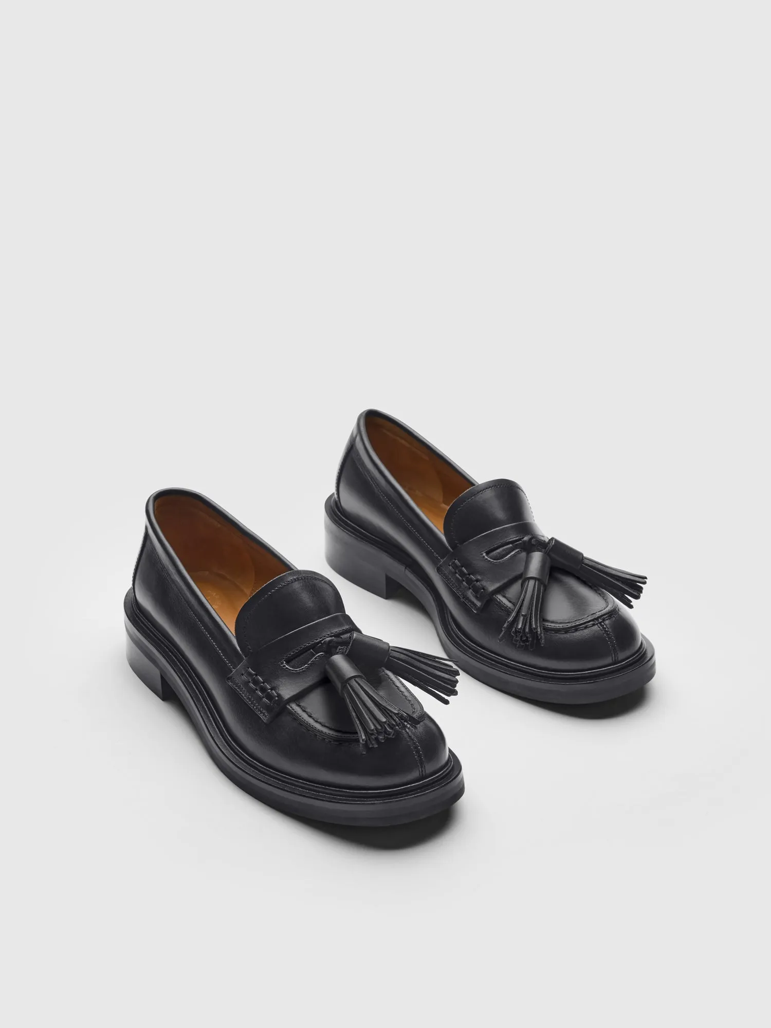Albaredo Tassel Black Leather Loafer