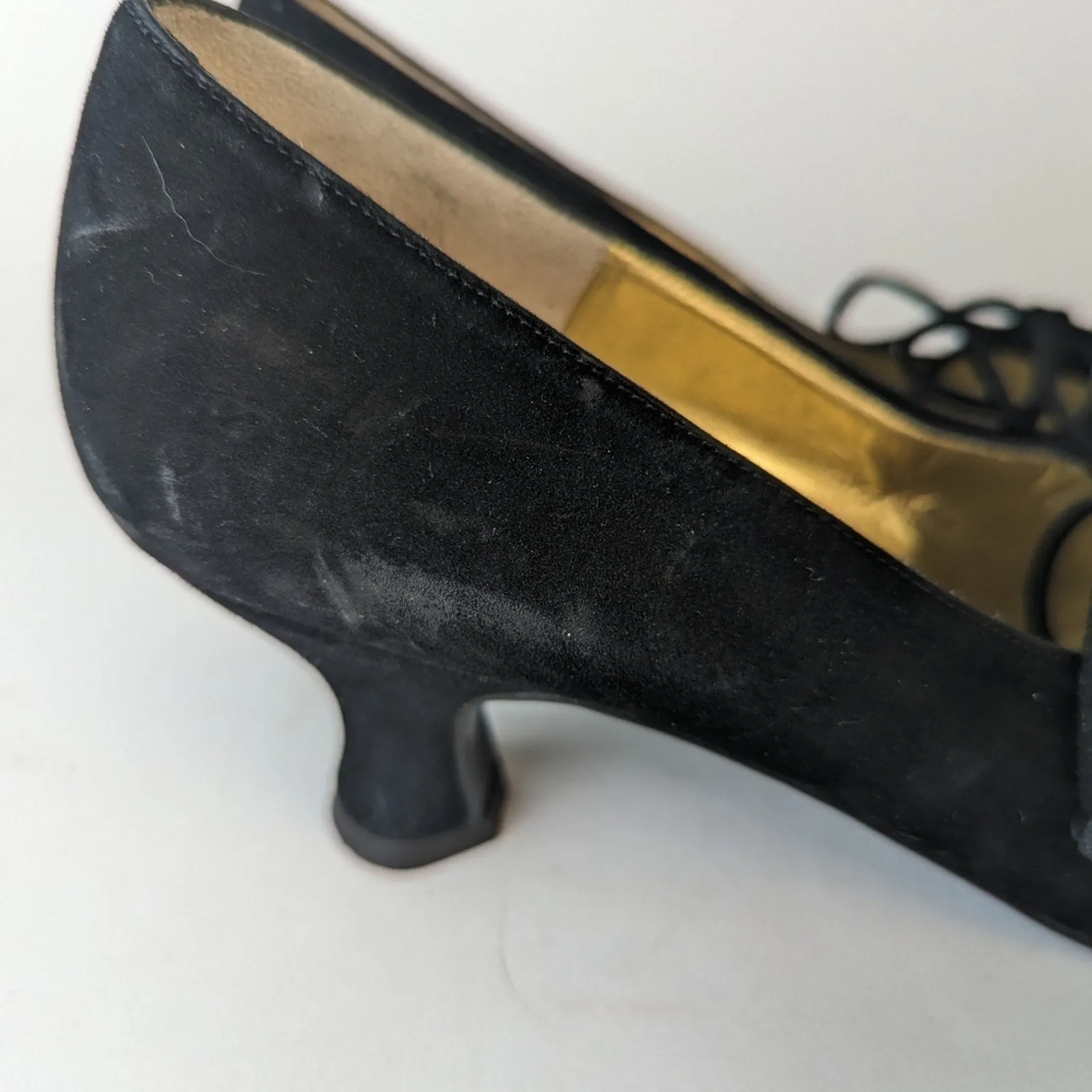 Bruno Magli Suede Heels - 6.5 AAA