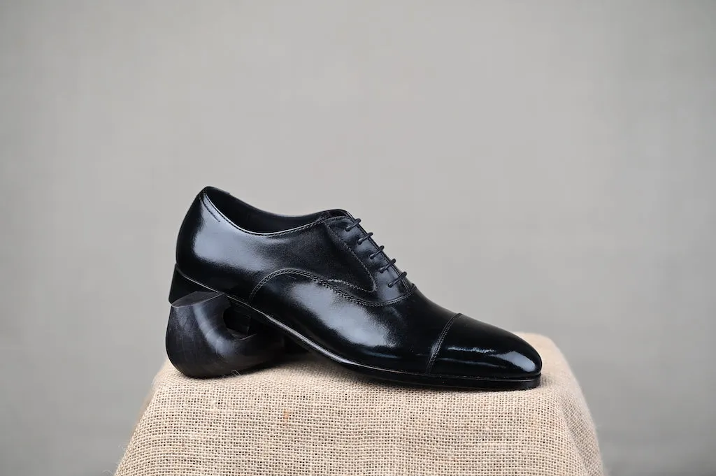 OS - C10 Cap Toe Oxfords