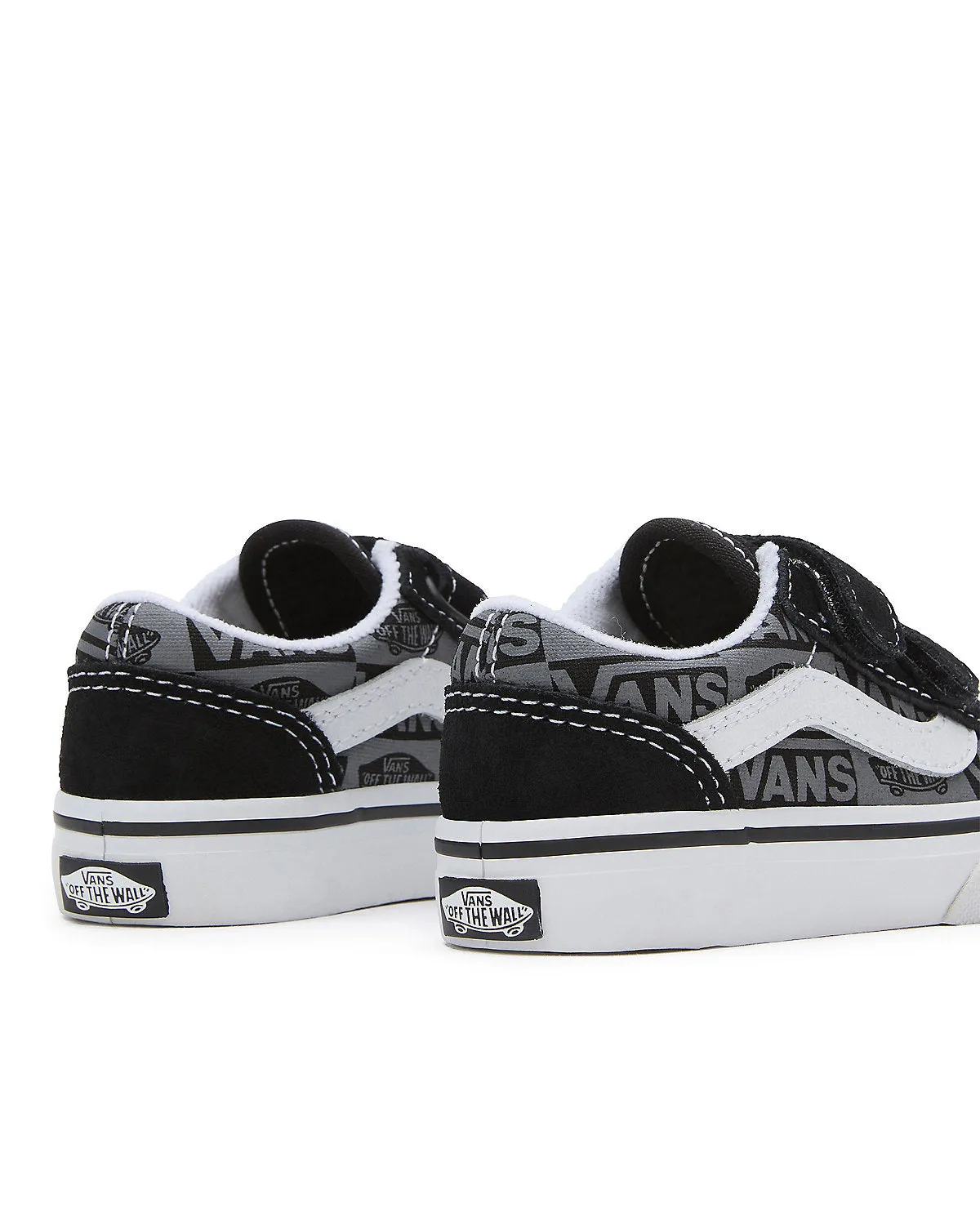 VANS Toddler Old Skool V Logo Trainers - Black