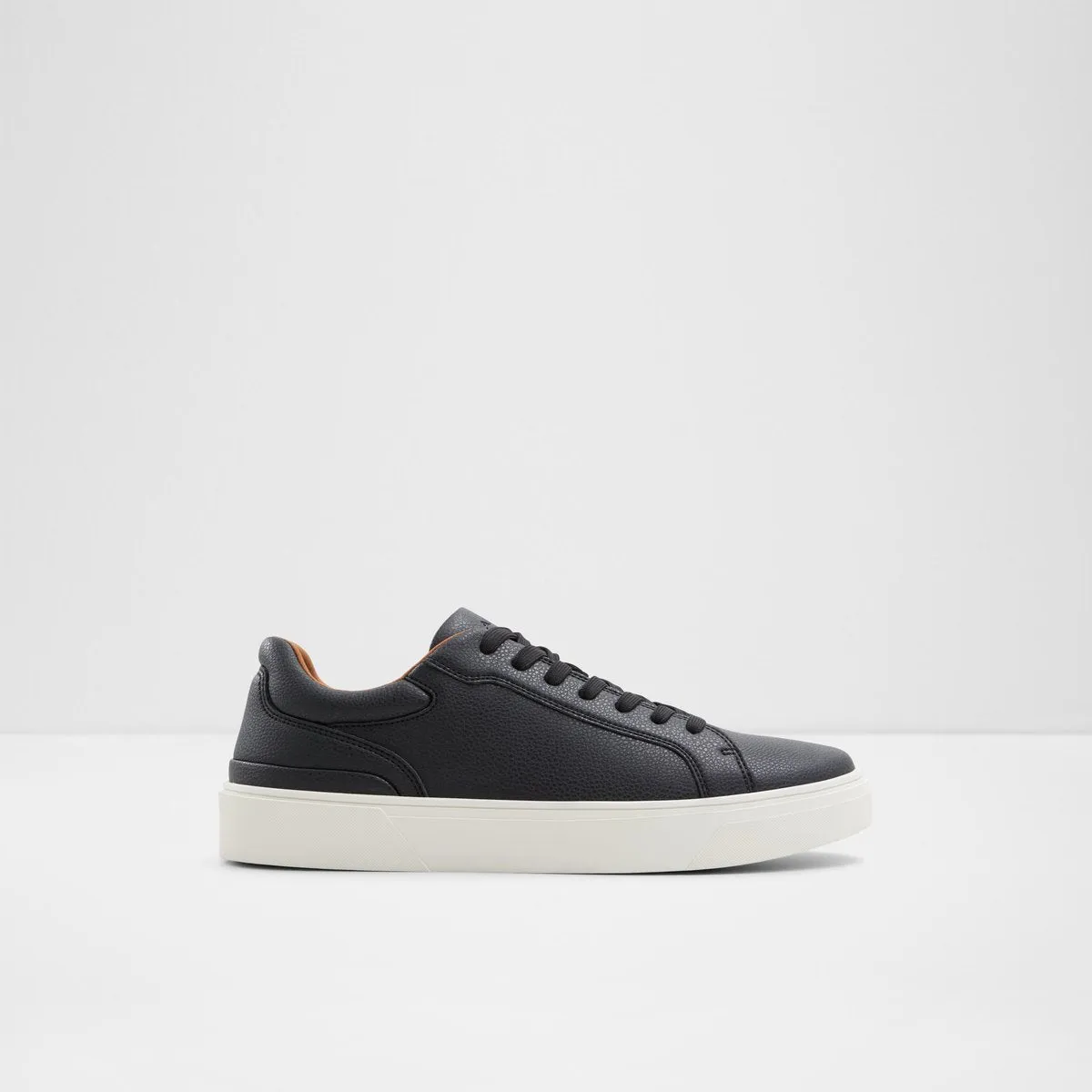 Willio Low-Top Sneakers